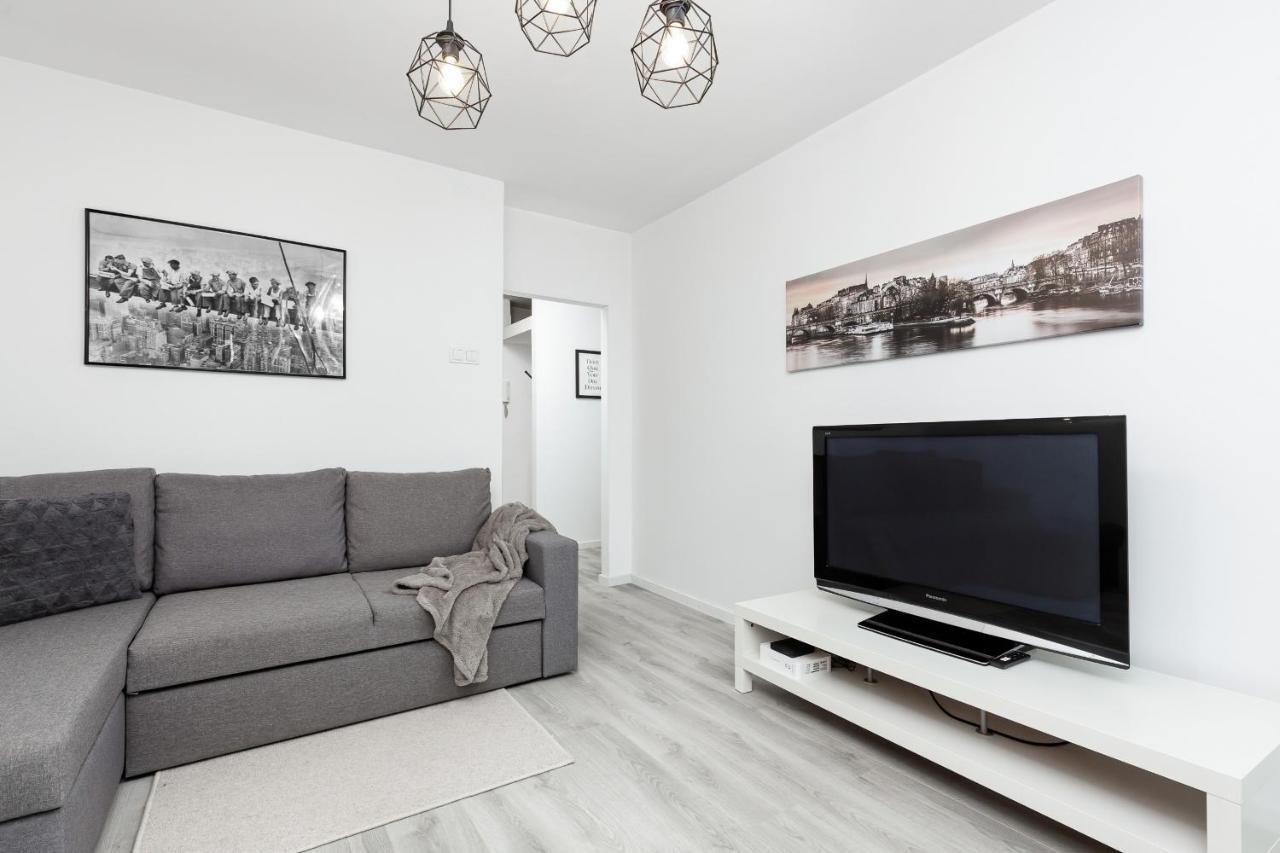 Studio City Center Zlota Street By Renters Varşova Dış mekan fotoğraf